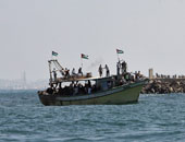 بحرية الاحتلال تختطف 4 صيادين قبالة شاطئ النصيرات وسط قطاع غزة