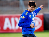 كاكا يطالب الفيفا بالاعتماد على "الإعادة التليفزيونية"