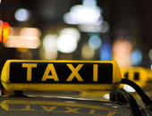 سائقو التاكسى فى باريس ينظمون مظاهرات بسبب "تطبيق"