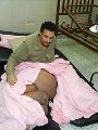 وزنه 400 كجم ولم يتحرك من السرير منذ 5 سنوات.. محمود أصيب بداء الفيل ولا يستطيع الحركة.. قرح الفراش وتضخم ساقيه يمنعان الحركة..محافظة القاهرة نقلته للمستشفى باستخدام ونش..المريض: أناشد المسئولين توفير علاج وسكن وزنه 400 كجم ولم يتحرك من السرير منذ 5 سنوات.. محمود أصيب بداء الفيل ولا يستطيع الحركة.. قرح الفراش وتضخم ساقيه يمنعان الحركة..محافظة القاهرة نقلته للمستشفى باستخدام ونش..المريض: أناشد المسئولين توفير علاج وسكن