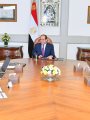 تعليمات مشددة من السيسي بضرورة انعكاس تحسن الأداء الاقتصادى على جودة الخدمات واستفادة جميع الفئات من عوائد التنمية.. الرئيس يجتمع بمدبولى ومحافظ البنك المركزى ووزير المالية ويوجه ببذل الجهد لخفض الدين العام تعليمات مشددة من السيسي بضرورة انعكاس تحسن الأداء الاقتصادى على جودة الخدمات واستفادة جميع الفئات من عوائد التنمية.. الرئيس يجتمع بمدبولى ومحافظ البنك المركزى ووزير المالية ويوجه ببذل الجهد لخفض الدين العام
