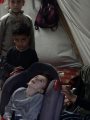 طفل معاق في خيمات غزة