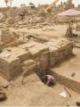 أعمال الحفر والتنقيب حول بوابة الملك رمسيس الثالث
