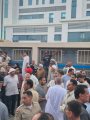 اهالى المصابين والمتوفين امام مستشفى القصاصين 