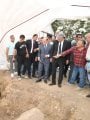وزير السياحة والآثار يتفقد موقع الكشف الاثرى لتمثال رمسيس الثانى