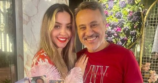 إيهاب فهمي لراديو النيل: زوجتي هى الحب الحقيقي في حياتي