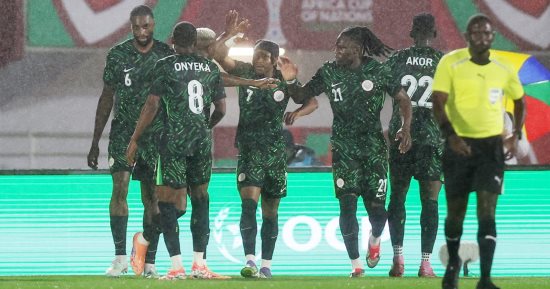 أكور آدامز: نيجيريا تسعى لتعويض إخفاق المونديال بحصد كأس أمم أفريقيا