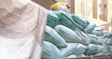 ضبط صاحب مستودع استولى على 36 طن دقيق مدعم فى سوهاج
