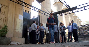 أمن "عين شمس" يسحب كارنيهات الأعوام الماضية من الطلاب