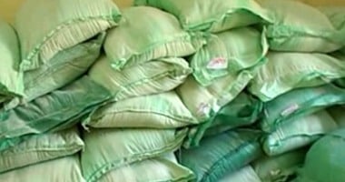 ضبط 35 طنا من الدقيق المدعم قبل بيعها بالسوق السوداء بقنا