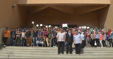 طلاب تجارة بنها إنجليزى يدشنون مبادرة لدعم أعضاء الفرقة الأولى