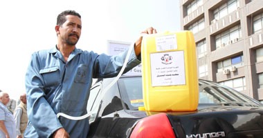 بالصور.. معهد بحوث البترول: مشروع تحويل بنزين 80 سيوفر عشرات المليارات سنويا