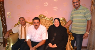 فى الذكرى الثالثة لرحيل "جمعة الشوان".. ننشر تفاصيل جديدة عن حياته.. ضبط ضابط بالموساد فى مصر.. وشقيقه: لم يكرم رسميا حتى الآن.. والسويس تتجاهل وضع اسمه على أى منشأة رغم صدور قرار بتكريمه منذ 20 عامًا