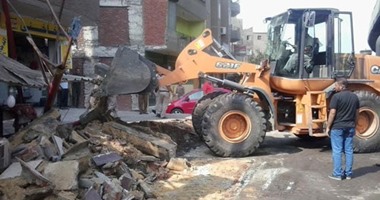 حملة مكبرة لإزالة الإشغالات والتعديات بحى غرب شبرا الخيمة بالقليوبية