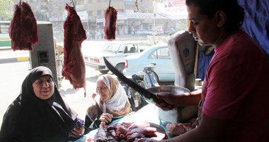 كل شىء عن رحلة الأضحية من أول «علفها» حتى «دبغها».. اقتصاد مصر فى 4 أيام تحت رحمة «البهايم»..«السنان.. ونصحى.. والطماوى وزنبة.. والتبان» أكبر 5 عائلات تتحكم فى تجارة عيد الأضحى