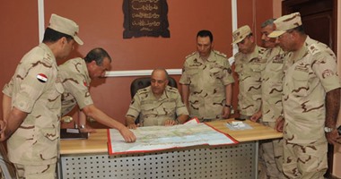بالصور.. رئيس الأركان يراجع الخطط والإجراءات الأمنية بالعريش.. ويلتقى شيوخ سيناء