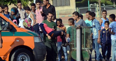 بالصور.. حالات إغماء بحديقة الفسطاط بسبب زحام احتفالات العيد