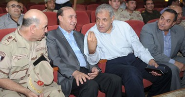 بعد قليل..  محلب يتفقد كراكات الحفر لقناة السويس الجديدة بالدفرسوار