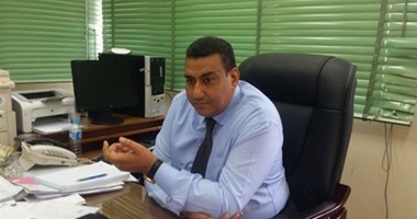 توقيع 450 عقدا للموظفين والعمال المؤقتين بصحة الفيوم