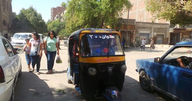 مصرع طفل سقط من "توك توك" وصدمته سيارة بكرداسة