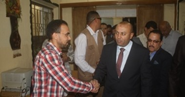 محافظ المنوفية يعفى رئيس الوحدة المحلية بمناوهلة من منصبه فى جولة مفاجئة