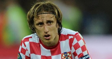 مودريتش ينضم لقائمة الغاضبين من بينيتيز