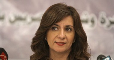 وزيرة الهجرة تبحث مخاطر السفر غير الشرعى بالمنيا
