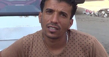 بالفيديو.. مواطن للمسئولين: "مفيش لقمة عيش"