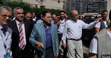 رئيس الوزراء يبدأ جولاته الميدانية بـ"الإسكندرية".. ويؤكد: العلاج على نفقة الدولة للجميع