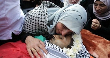 بالصور.. الفلسطينيون يشيعون شهداء"انتفاضة السكاكين"