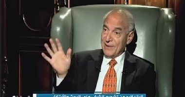 فاروق الباز: الحكومات السابقة أهملت التعليم وشبابنا لا يقل عن نظيره بالعالم