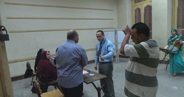 اللجان الانتخابية تغلق أبوابها لمدة ساعة للاستراحة