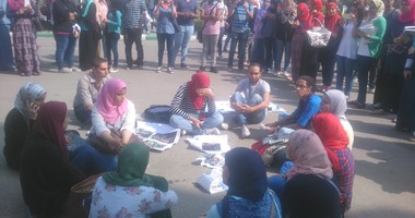 اشتباكات بالأيدى بين الطلاب والأمن الإدارى بجامعة القاهرة‎