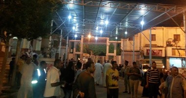 مرشحون فى  قنا يحشدون الناخبين أمام اللجان 