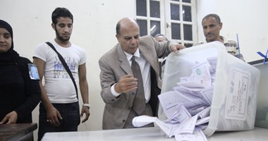 "فى حب مصر" تحصل على 294 صوتا فى آخر لجنة بمدرسة الصف الثانوية