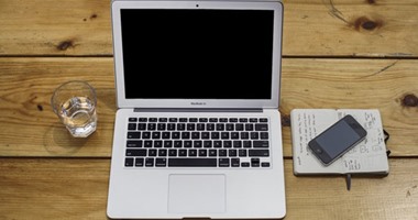 جهاز MacBook القادم من أبل سيأتى مع زر للتعرف على المستخدم من بصمة إصبعه