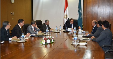 البترول: إصدار 5.4 مليون كارت وقود وتسليم كروت المخابز فى 26 مديرية تموين