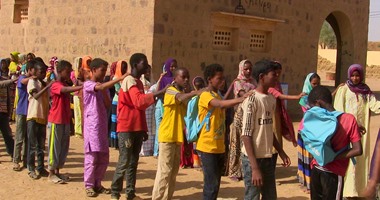 بالصور.. عودة المدراس بــ"كيدال" فى مالى  بعد توقف بسبب الحرب