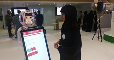 دبى تزود مطاراتها بروبوت ذكى يفحص التأشيرات ويجددها للزوار