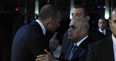 وزير الدفاع وشيخ الأزهر ومحلب ومشاهير المجتمع فى عزاء جمال الغيطانى