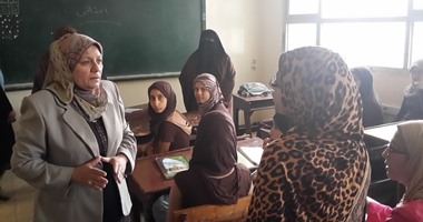 وكيلة تعليم الغربية تتفقد  الادارات النوعية وتطالب الموظفين بالالتزام بالتعليمات 