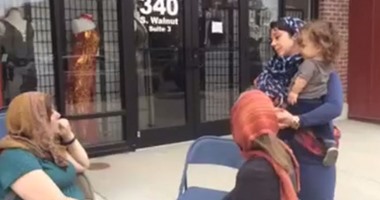 فيديو لأمريكيات يرتدين الحجاب تضامناً مع مسلمة معتدى عليها فى بلومنجتون