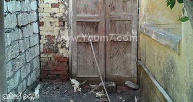 غياب مشروع "الصرف الصحى" يهدد منازل"ميت أبو شيخة" بالمنوفية بالانهيار