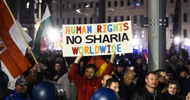 بالصور.. استمرار مظاهرات حركة "بيجيدا" المناهضة للإسلام