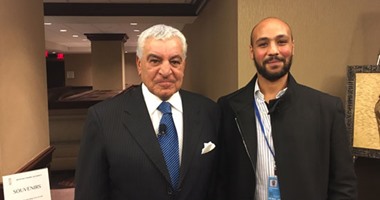 زاهى حواس يُروج للسياحة والآثار المصرية بنيويورك