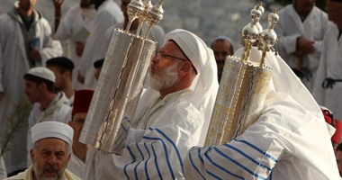 بالصور.. السامريون بالضفة الغربية يحتفلون بعيد العرش