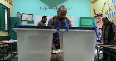 توافد الناخبين على اللجان للتصويت بجولة الإعادة