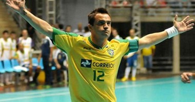 بالفيديو.. البرازيلى فالكو يسخر من حارس فى ركلة جزاء