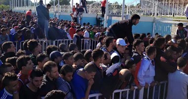 بالصور.. نفاد تذاكر "ذهاب" نهائى إفريقيا فى 120 دقيقة