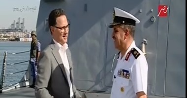 قائد القوات البحرية فى حواره مع شريف عامر: مهامنا تعددت بسبب عدم استقرار المنطقة.. وثِقَل مصر والسيسى سهّل إتمام كل الصفقات الحربية.. وانضمام "ميستيرال" إضافة عالية لقواتنا.. ولسنا دولة معادية